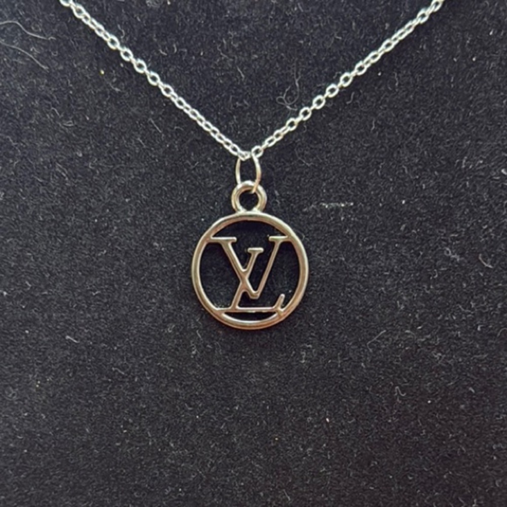 LV gunmetal Zipper Pull